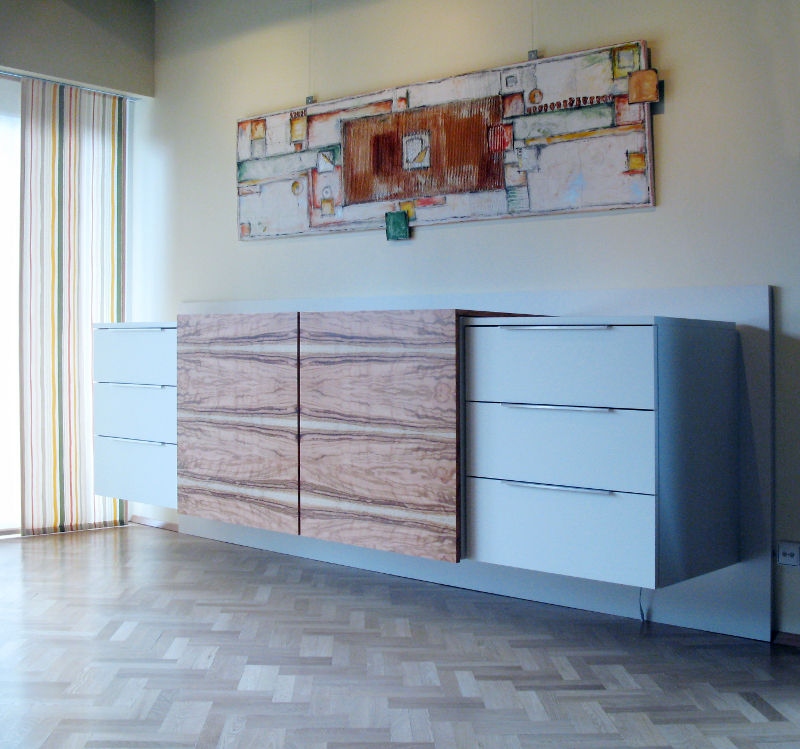 sideboard