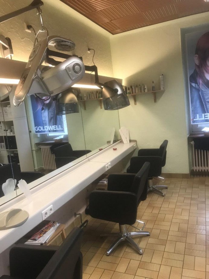 Salon